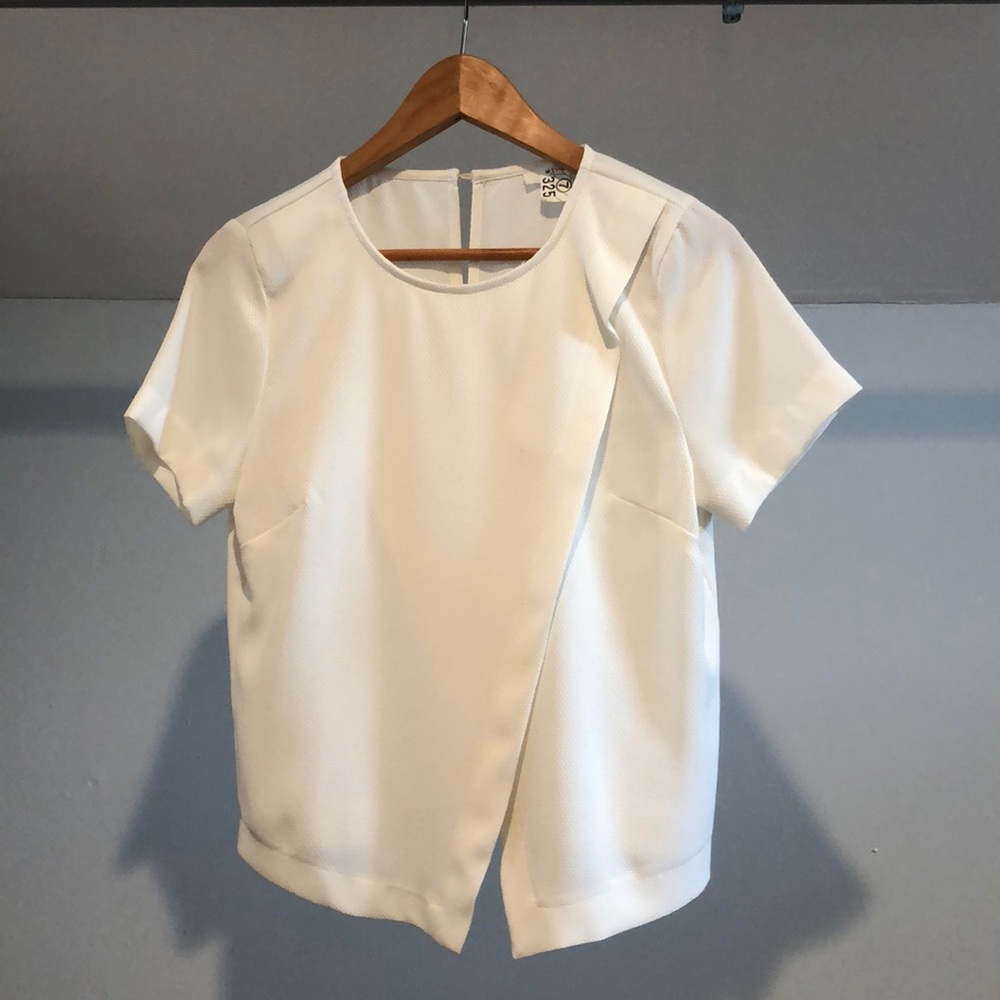 White short-sleeved blouse